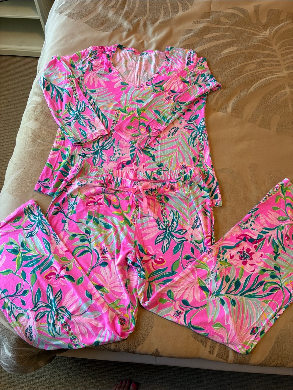 Lilly Pulitzer I’m Feline Fine Plumeria Pink Vibrant Pajama Set L